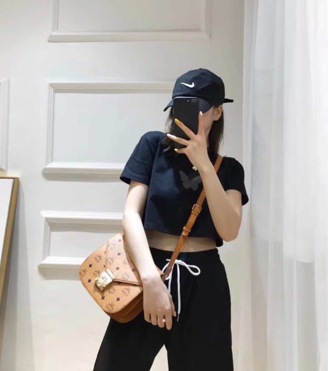 mcm 经典款邮差包马鞍包