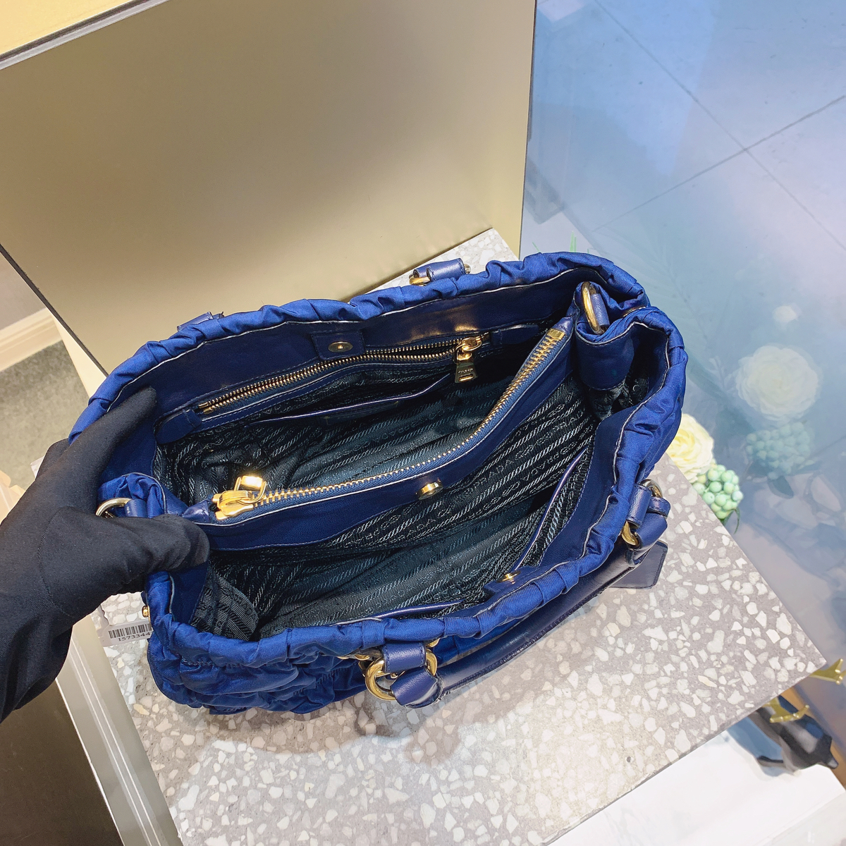 普拉达prada经典降落伞帆布褶皱包