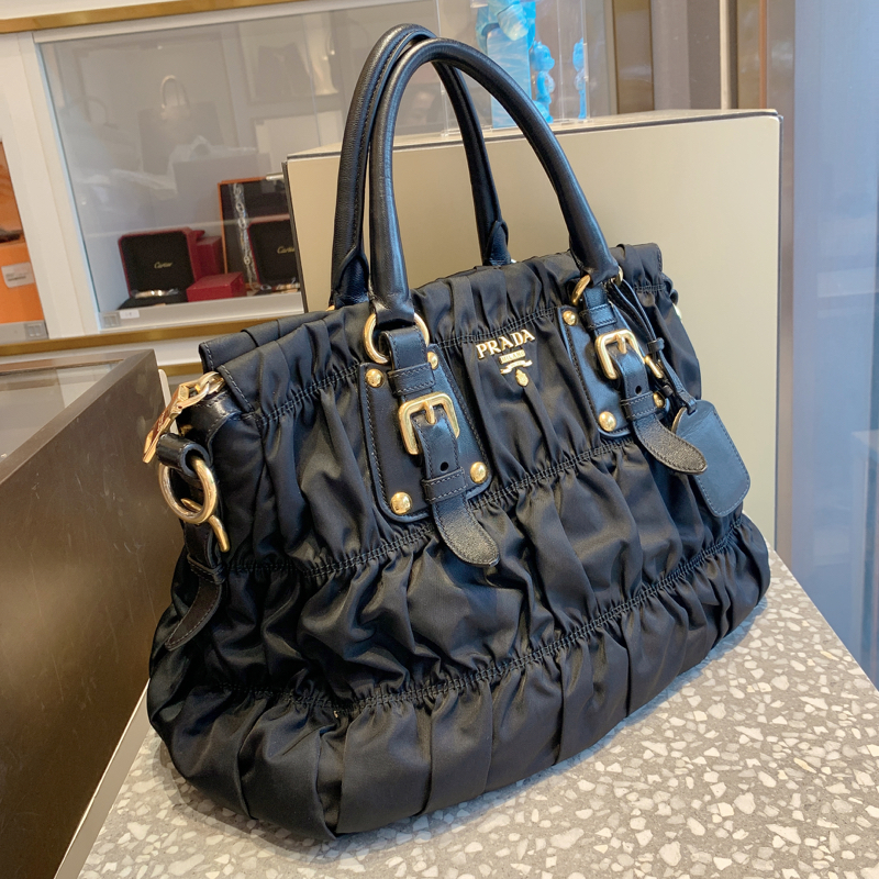 95新prada普拉达经典降落伞防水布手提包