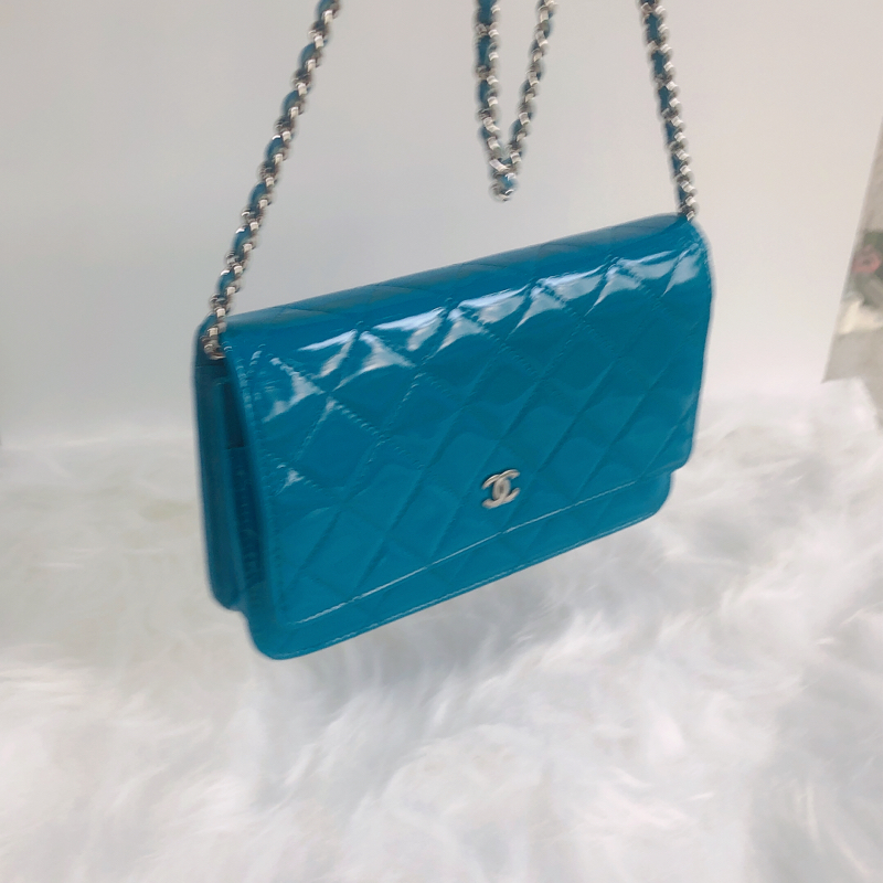 95新chanel香奈儿漆皮woc链条包